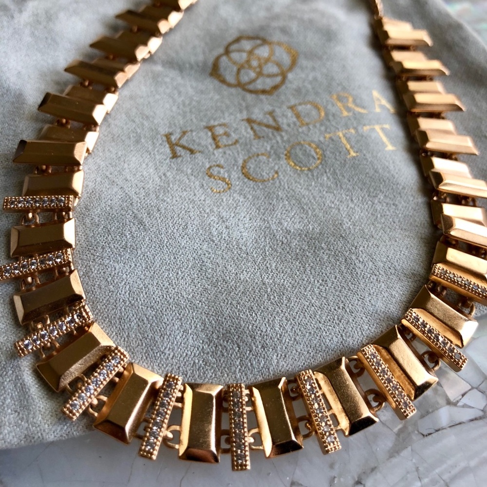 New Kendra Scott Harper Necklace in Rose Gold!